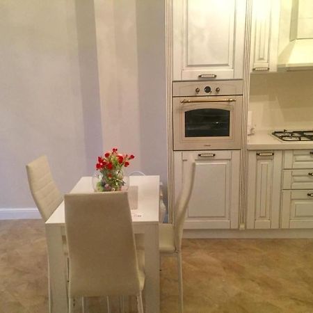 Elit Home Apartment David Tbilisi Bagian luar foto