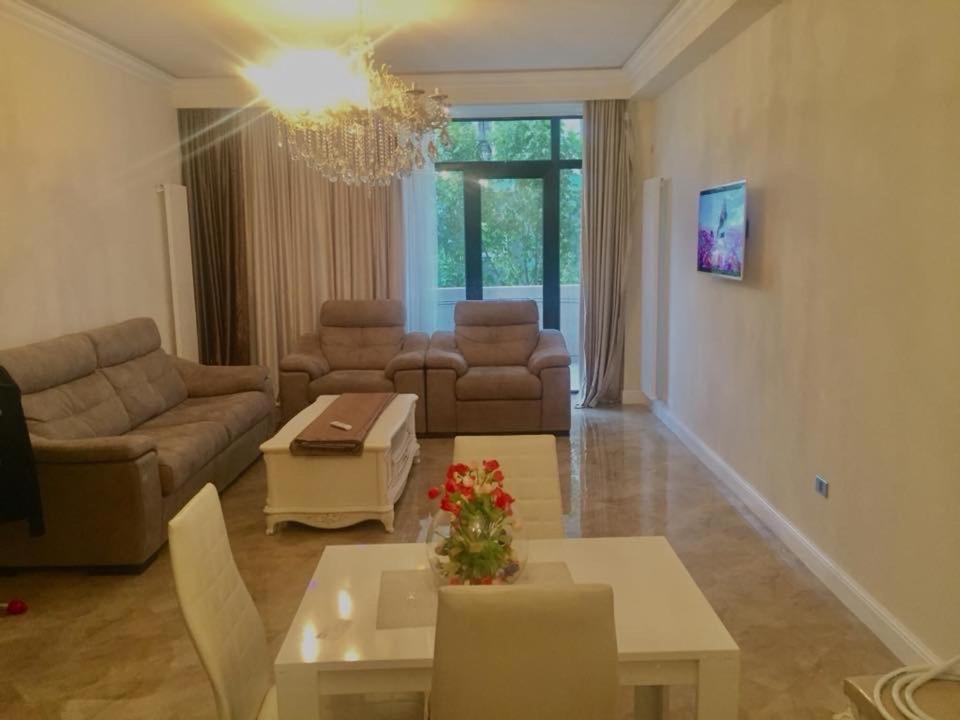 Elit Home Apartment David Tbilisi Bagian luar foto